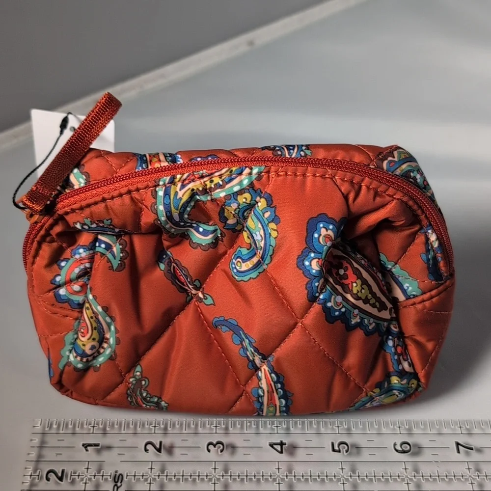 Vera Bradley Outlet Essential Ultralight Small Cosmetic Bag in Manor Paisley